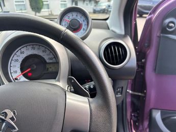 Peugeot 107 1.0 12V Allure Hatchback 5dr Petrol 2 Tronic Euro 5 (68 ps)