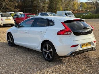 Volvo V40 2.0 D2 R-Design Edition Hatchback 5dr Diesel Manual Euro 6 (s/s)