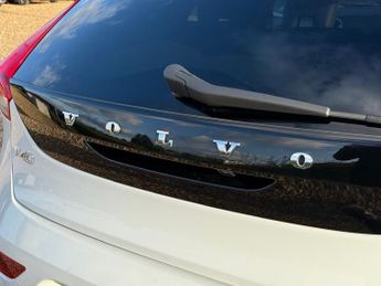 Volvo V40 2.0 D2 R-Design Edition Hatchback 5dr Diesel Manual Euro 6 (s/s)