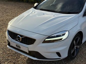 Volvo V40 2.0 D2 R-Design Edition Hatchback 5dr Diesel Manual Euro 6 (s/s)