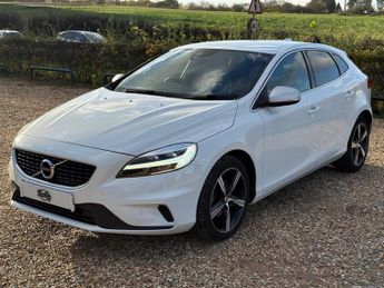 Volvo V40 2.0 D2 R-Design Edition Hatchback 5dr Diesel Manual Euro 6 (s/s)