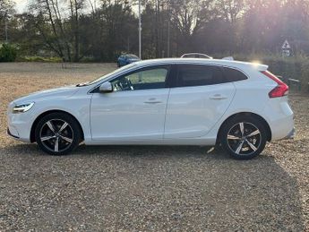 Volvo V40 2.0 D2 R-Design Edition Hatchback 5dr Diesel Manual Euro 6 (s/s)