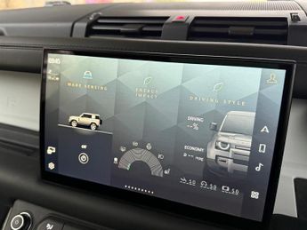 Land Rover Defender 90 X-DYNAMIC HSE D250 MODIFIED BY URBAN AUTOMOTIVE 6 SEATS