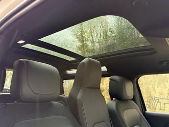 Land Rover Defender 90 X-DYNAMIC HSE D250 MODIFIED BY URBAN AUTOMOTIVE 6 SEATS