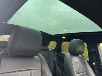 Land Rover Range Rover Evoque R-DYNAMIC SE D180