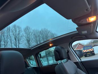 Peugeot 3008 1.6 e-HDi Allure SUV 5dr Diesel EGC Euro 5 (s/s) (115 ps)