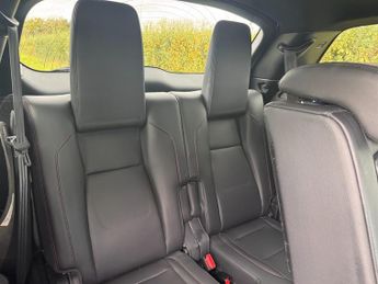 Land Rover Discovery Sport D180 R-DYNAMIC S 7 SEATS
