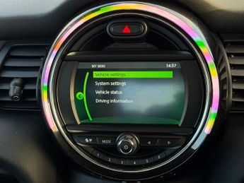 MINI Hatch 1.5 Cooper Classic Hatchback 5dr Petrol Manual Euro 6 (s/s) (136