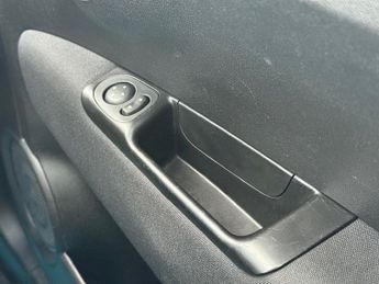 Fiat 500 1.2 Lounge Hatchback 3dr Petrol Manual Euro 6 (s/s) (69 bhp)