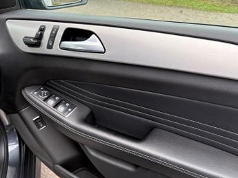 Mercedes AMG ML350 BLUETEC  SPORT