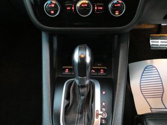 Volkswagen Scirocco 2.0 TDI BlueMotion Tech R-Line Hatchback 3dr Diesel DSG Euro 6 (