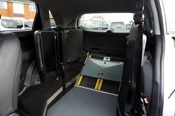 Kia Sorento CRDI KX-2, Automatic, Disabled, Wheelchair Accessible Vehicle, W