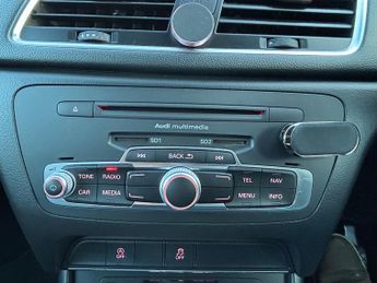 Audi Q3 2.0 TDI SE SUV 5dr Diesel S Tronic quattro Euro 5 (s/s) (177 ps)