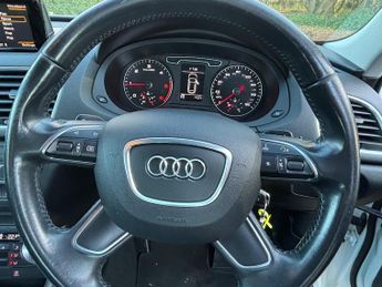 Audi Q3 2.0 TDI SE SUV 5dr Diesel S Tronic quattro Euro 5 (s/s) (177 ps)