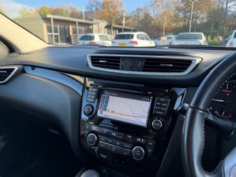 Nissan Qashqai 1.6 dCi Tekna SUV 5dr Diesel XTRON 2WD Euro 6 (s/s) (130 ps)