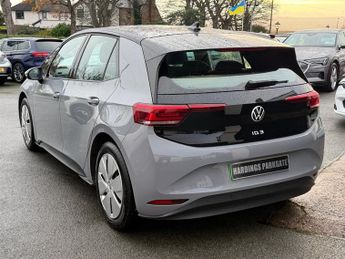 Volkswagen ID.3 Pro Performance 58kWh Life Hatchback 5dr Electric Auto (204 ps)