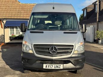 Mercedes Sprinter 2.1 516 CDi Minibus 4dr Diesel Automatic RWD L2 (163 bhp)