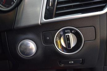 Mercedes GLE250 d 2.1 Sport SUV 5dr Diesel G-Tronic 4MATIC Euro 6 (s/s) (204 ps)