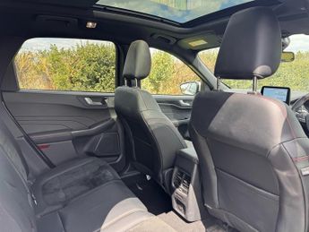 Ford Kuga ST-LINE X ECOBLUE