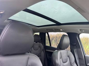 Volvo XC90 B6 ULTIMATE DARK AWD 7 SEATS