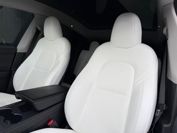 Tesla Model Y (Dual Motor) Performance Auto 4WDE 5dr