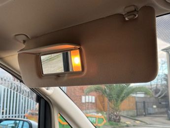 Toyota Alphard TOYOTA ALPHARD E FOUR PETROL HYBRID 2.4L AUTO, 7 SEATER, 5DR, UL