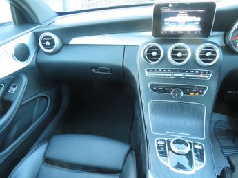 Mercedes C220d C220 D AMG LINE AUTOMATIC