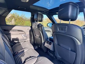 Land Rover Discovery R-DYNAMIC HSE D300 7 SEATS