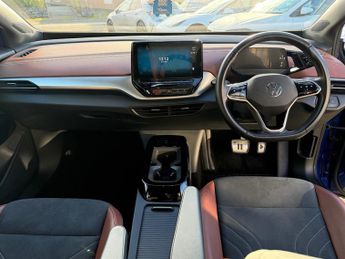 Volkswagen ID.4 Pro Performance 77kWh Life SUV 5dr Electric Auto (204 ps)
