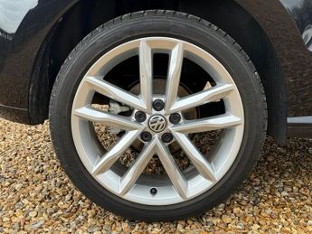 Volkswagen Polo 1.2 TSI BlueMotion Tech SEL Hatchback 3dr Petrol Manual Euro 6 (