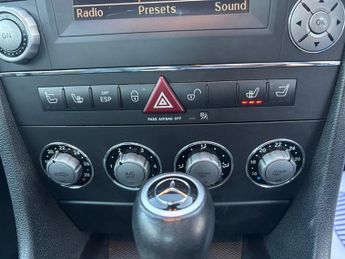 Mercedes SLK 1.8 SLK200K Convertible 2dr Petrol Tiptronic Euro 4 (184 ps)