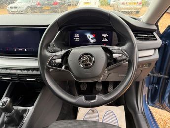 Skoda Octavia 1.5 TSI ACT SE Technology Hatchback 5dr Petrol Manual Euro 6 (s/