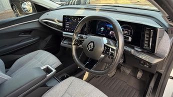Renault Megane E-Tech 60kWh equilibre Auto 5dr (optimum charge)
