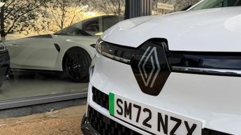 Renault Megane E-Tech 60kWh equilibre Auto 5dr (optimum charge)