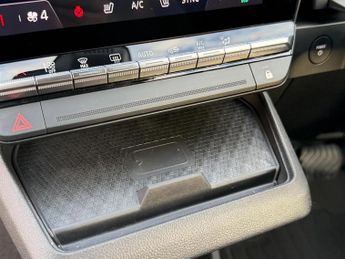 Renault Megane E-Tech 60kWh equilibre Auto 5dr (optimum charge)