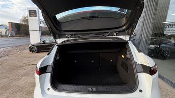 Renault Megane E-Tech 60kWh equilibre Auto 5dr (optimum charge)