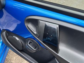 Citroen C1 1.0i VTR+ Hatchback 5dr Petrol EGS5 Euro 5 (68 ps)