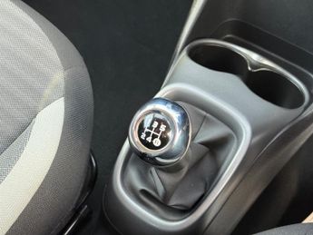 Toyota Aygo 1.0 VVT-i x-play Hatchback 5dr Petrol Manual Euro 6 (71 ps)