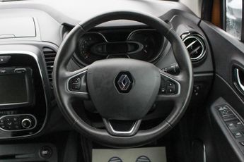 Renault Captur 1.5 dCi ENERGY Iconic SUV 5dr Diesel EDC Euro 6 (s/s) (90 ps)