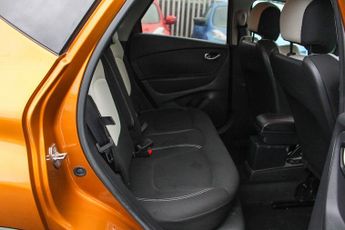 Renault Captur 1.5 dCi ENERGY Iconic SUV 5dr Diesel EDC Euro 6 (s/s) (90 ps)