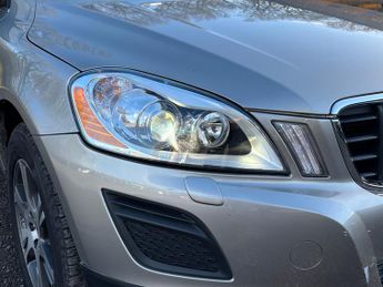Volvo XC60 2.0 D3 SE Lux SUV 5dr Diesel Geartronic Euro 5 (163 ps)