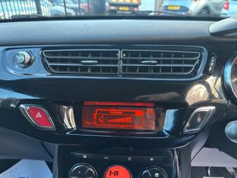 Citroen DS3 1.6 VTi DStyle Plus Hatchback 3dr Petrol Auto Euro 5 (120 ps)