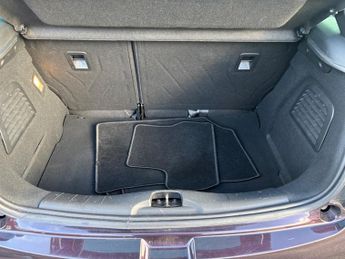 Citroen DS3 1.6 VTi DStyle Plus Hatchback 3dr Petrol Auto Euro 5 (120 ps)