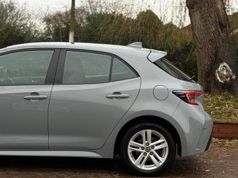 Toyota Corolla 1.8 VVT-h Icon CVT Euro 6 (s/s) 5dr