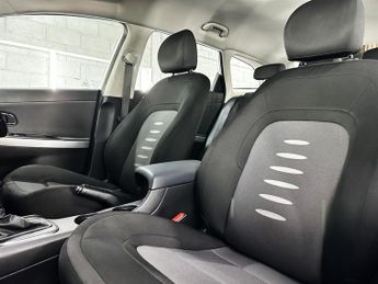 Kia Ceed 1.6 CRDi 2 Sportswagon 5dr Diesel Auto Euro 5 (126 bhp)