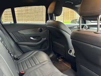 Mercedes GLC300 2.0 GLC300d AMG Line (Premium) Coupe 5dr Diesel G-Tronic+ 4MATIC
