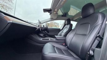 Tesla Model 3 Standard Range Plus Auto RWD 4dr