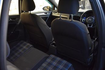 Volkswagen Golf 1.4 TSI 8.7kWh GTE Advance Hatchback 5dr Petrol Plug-in Hybrid D