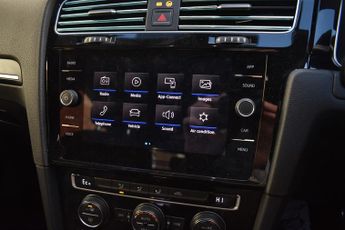 Volkswagen Golf 1.4 TSI 8.7kWh GTE Advance Hatchback 5dr Petrol Plug-in Hybrid D