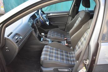 Volkswagen Golf 1.4 TSI 8.7kWh GTE Hatchback 5dr Petrol Plug-in Hybrid DSG Euro 